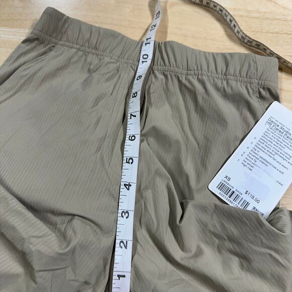 Lululemon Dance Studio Slim-Fit High-Rise Flared Pant Sheer Oak Size X-Small NWT - Picture 10 of 11